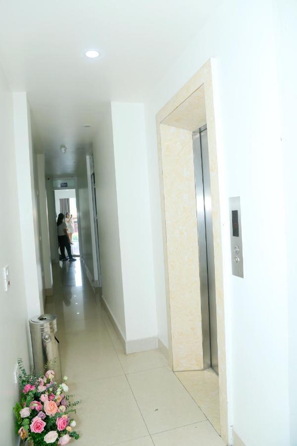 Noi Bai Ville Airport Hotel Hanoi Exterior photo